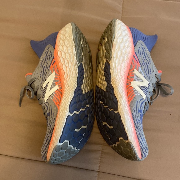 New Balance Fresh Foam 1080 v10 - Picture 2 of 5